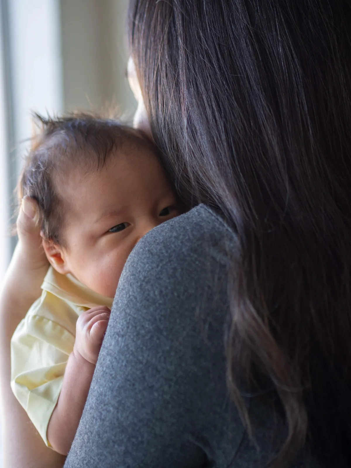 Newborn Sessions image 5